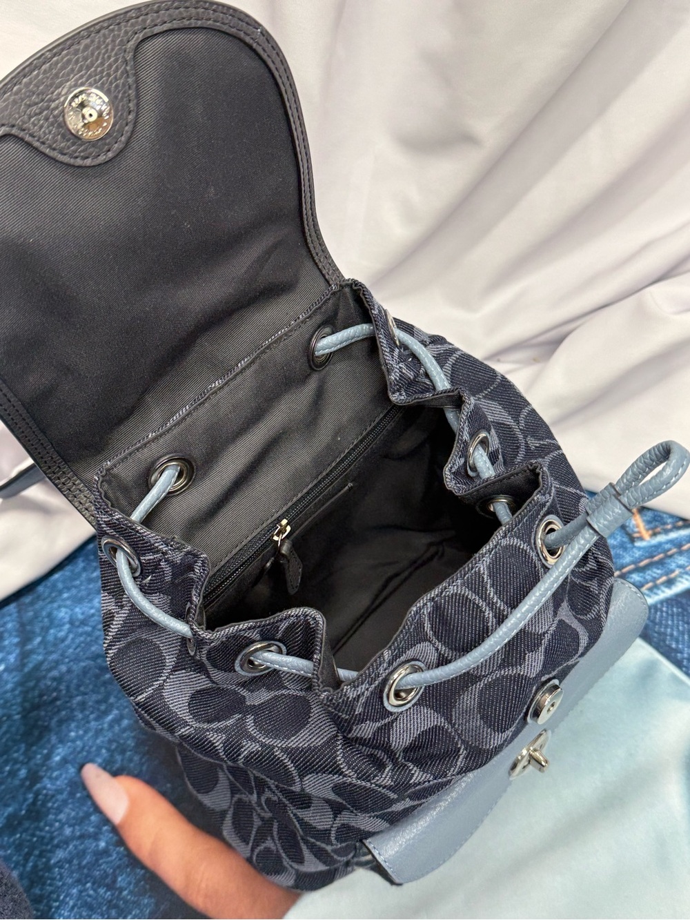 (new+tag) Coach Mini Backpack Denim Leather Light Blue /Navy Signature Monogram - Picture 4 of 15